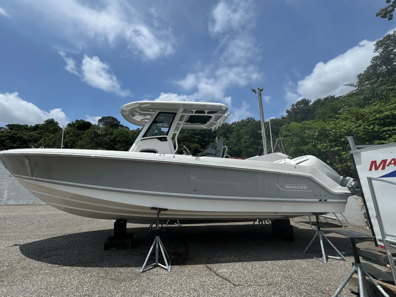 2026 Boston Whaler 250 Outrage 25.0 feet, Huntington, NY #4