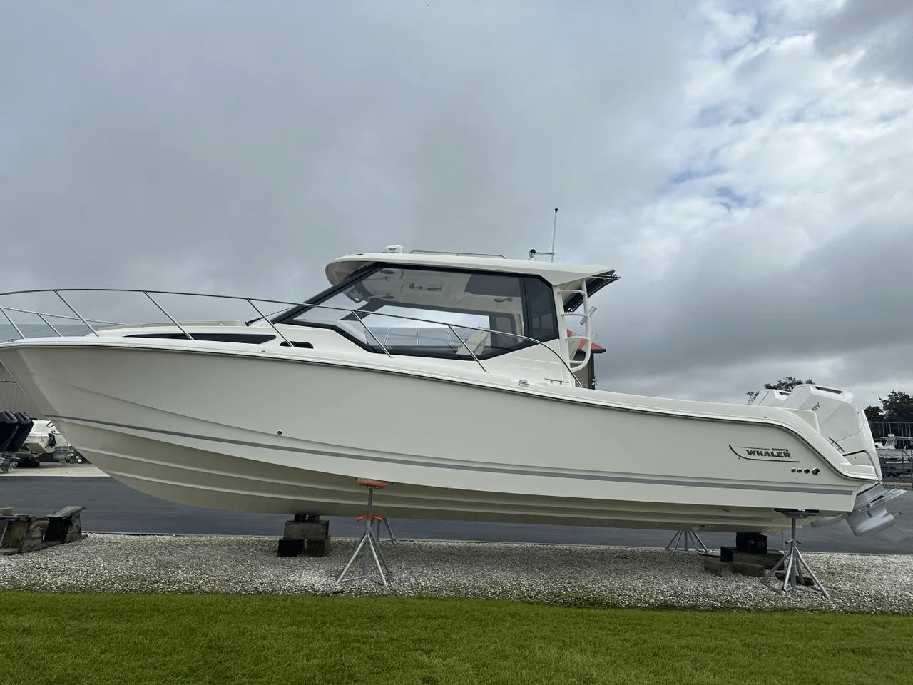 2026 Boston Whaler 325 Conquest 32.0 feet, Ocean View, NJ #9