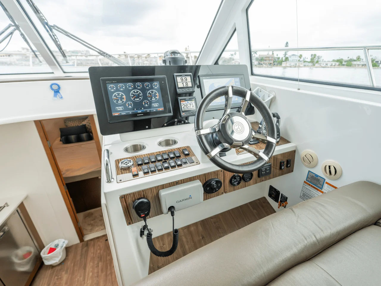 2016 Cruisers Yachts 41 CANTIUS 41.0 feet, st. Petersburg, FL #19