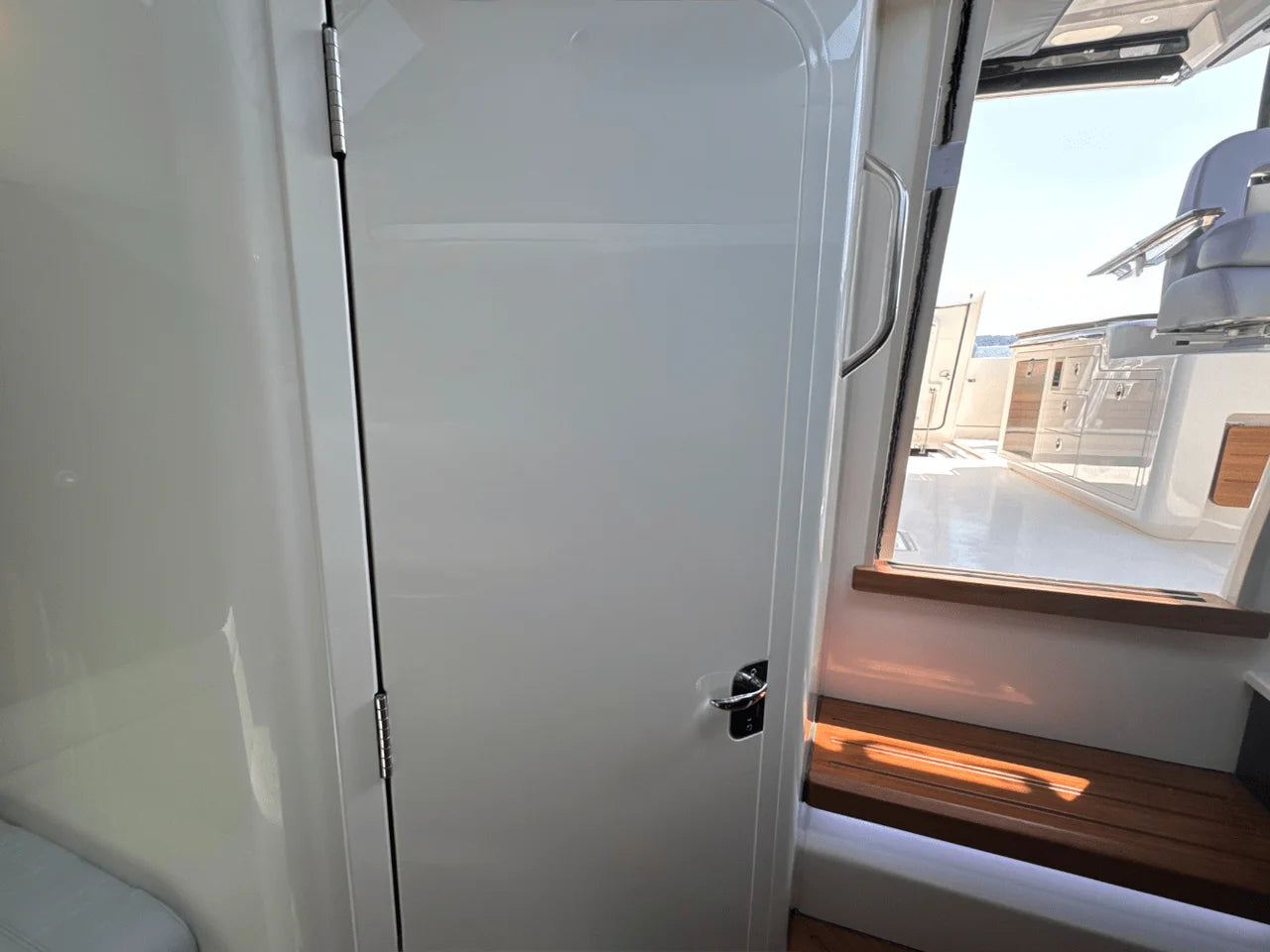 2025 Boston Whaler 380 Realm 38.0 feet, Huntington, NY #66