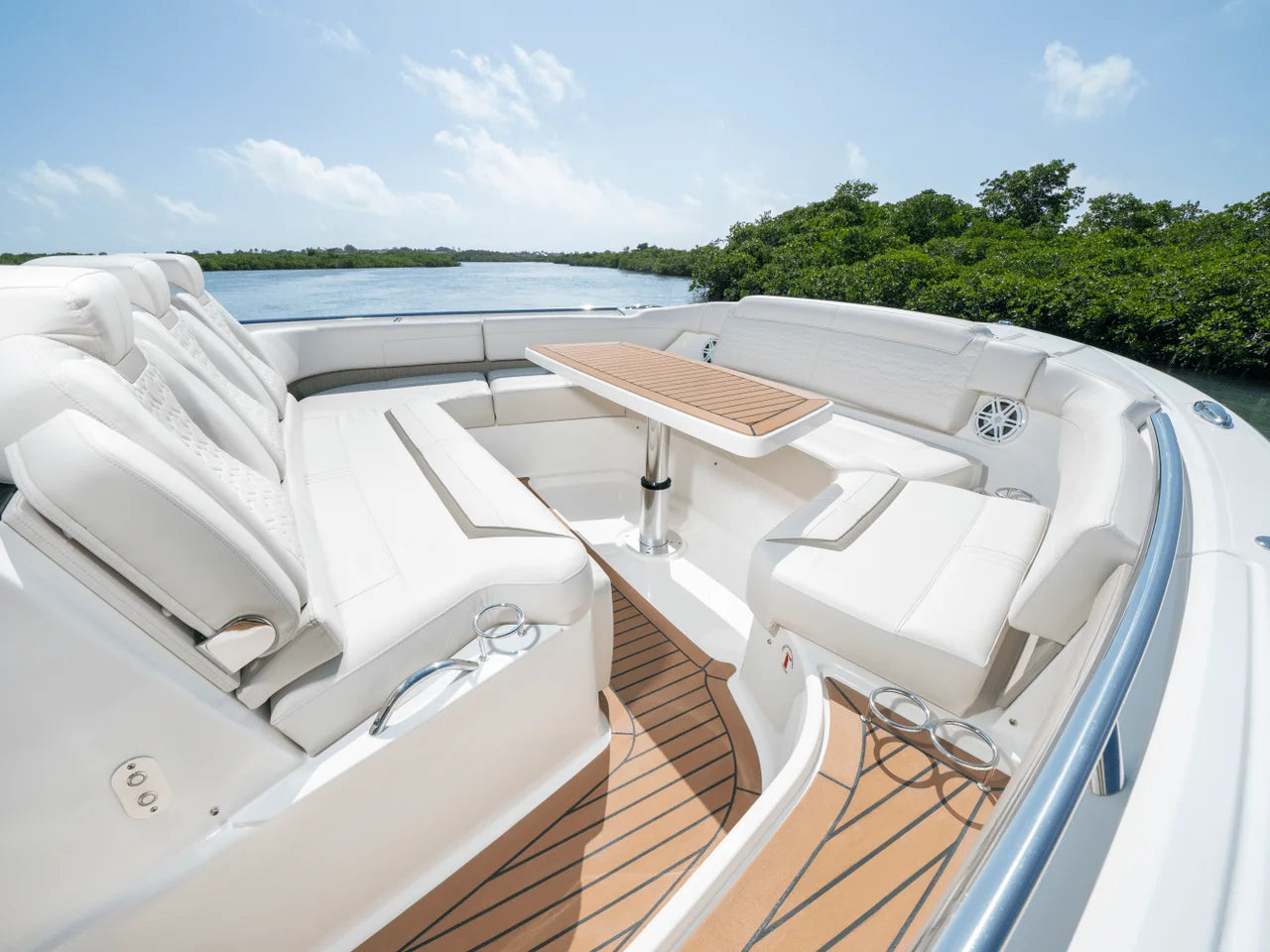 2025 Tiara Yachts LS 48 48.0 feet, Inuvik, Northwest Territories #14