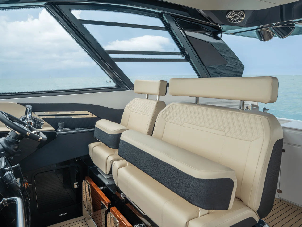 2026 Cruisers Yachts 50GLS OB 50.0 feet, Wrightsville Beach, North Carolina #50