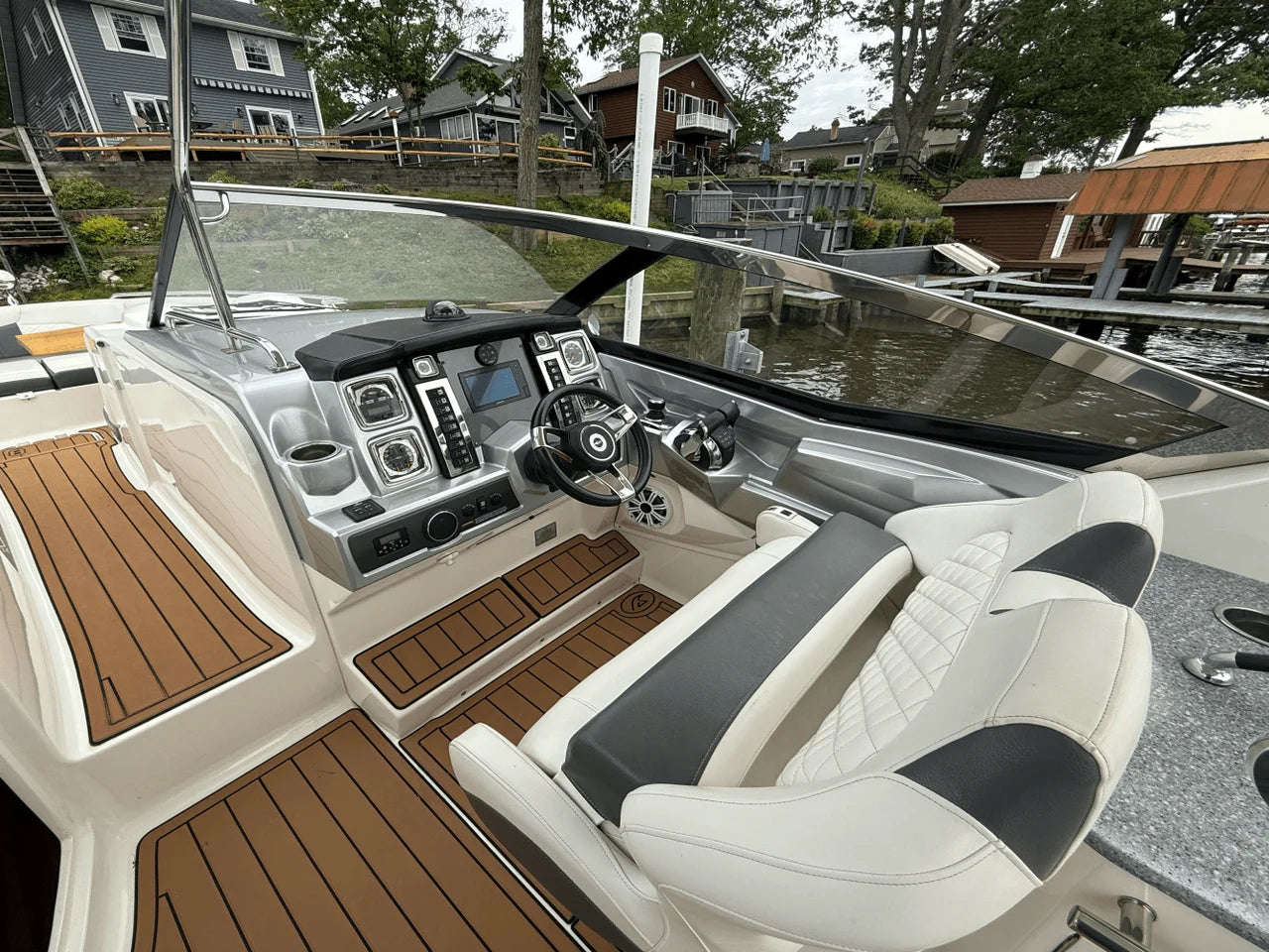 2015 Chaparral 327 SSX 32.0 feet, Grasonville, Maryland #18