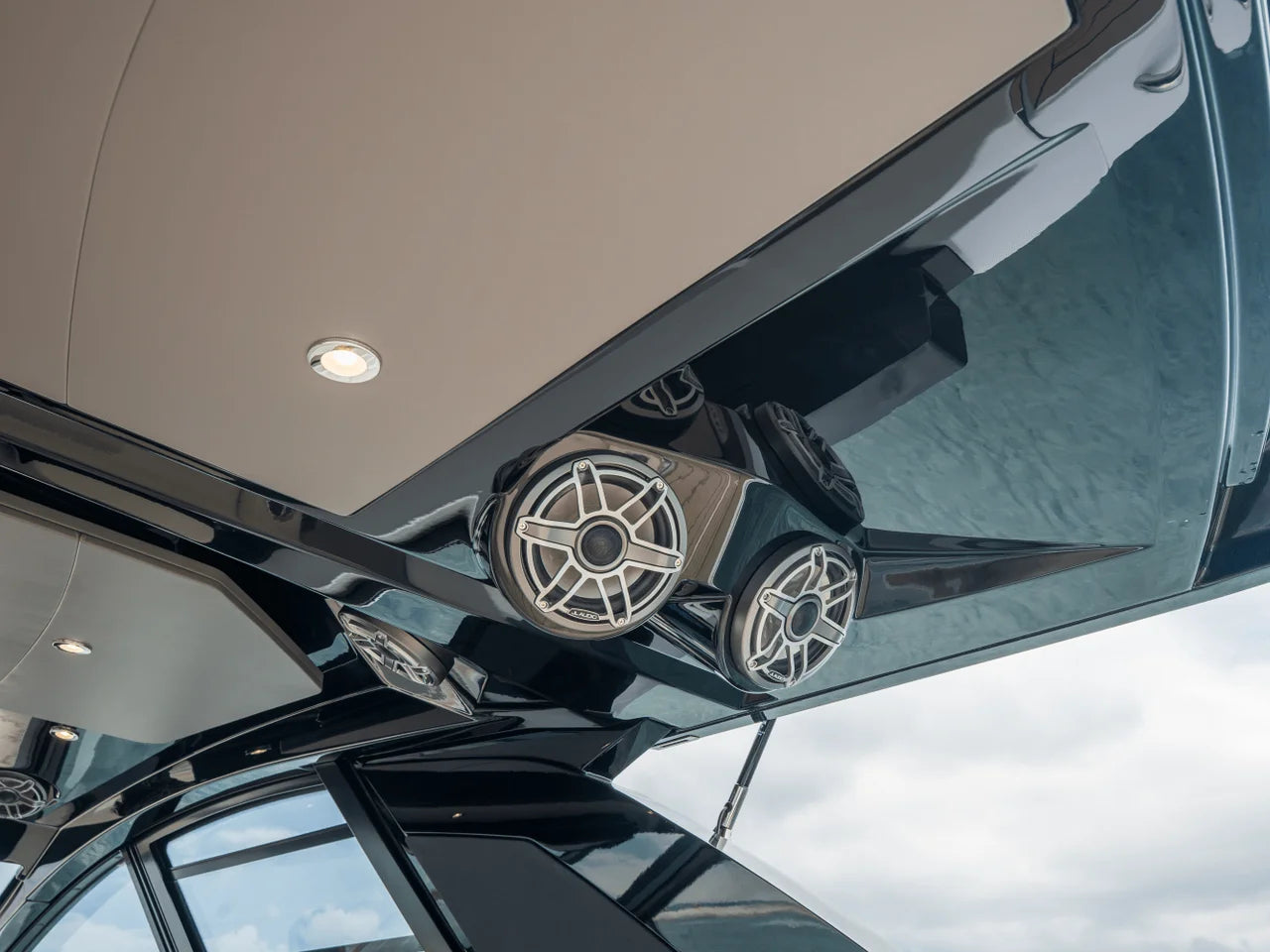 2026 Cruisers Yachts 50GLS OB 50.0 feet, Wrightsville Beach, North Carolina #52