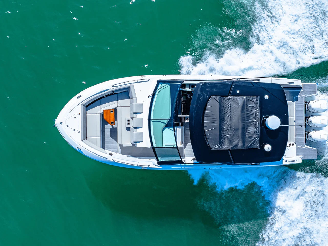 2025 Cruisers Yachts 38 GLS Outboard 38.0 feet, Venice, Florida #3