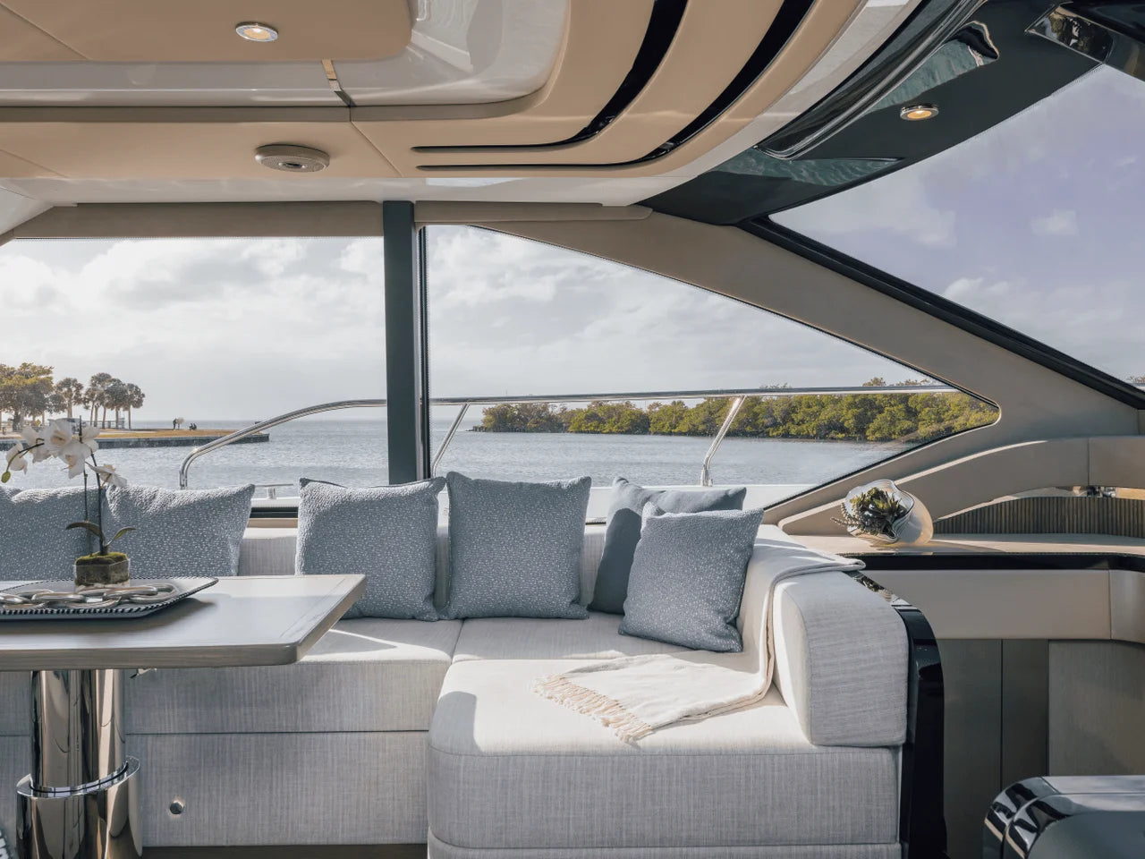 2026 Cruisers Yachts 57 FLY 57.0 feet, Inuvik, Northwest Territories #64
