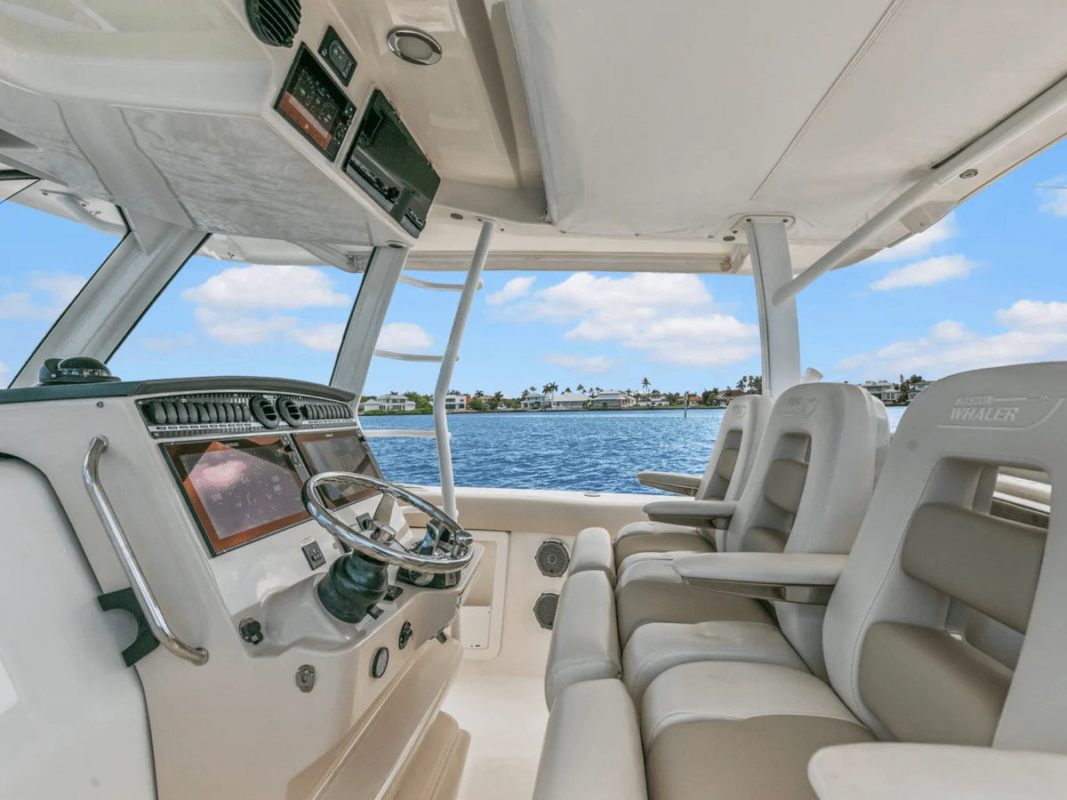 2018 Boston Whaler 380 OUTRAGE 38.0 feet, Naples, Florida #21