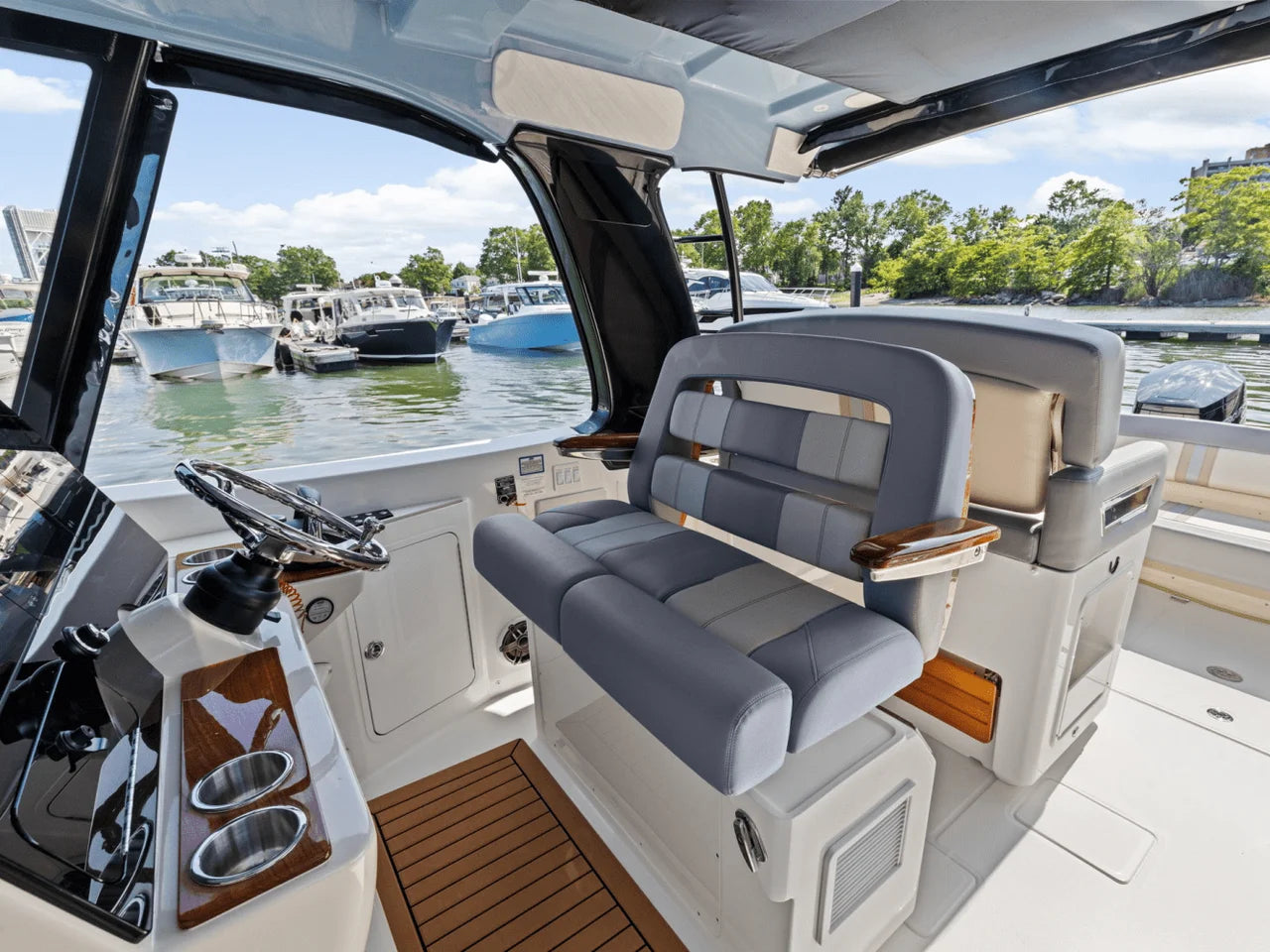2025 Boston Whaler 380 Realm 38.0 feet, Quincy, MA #21