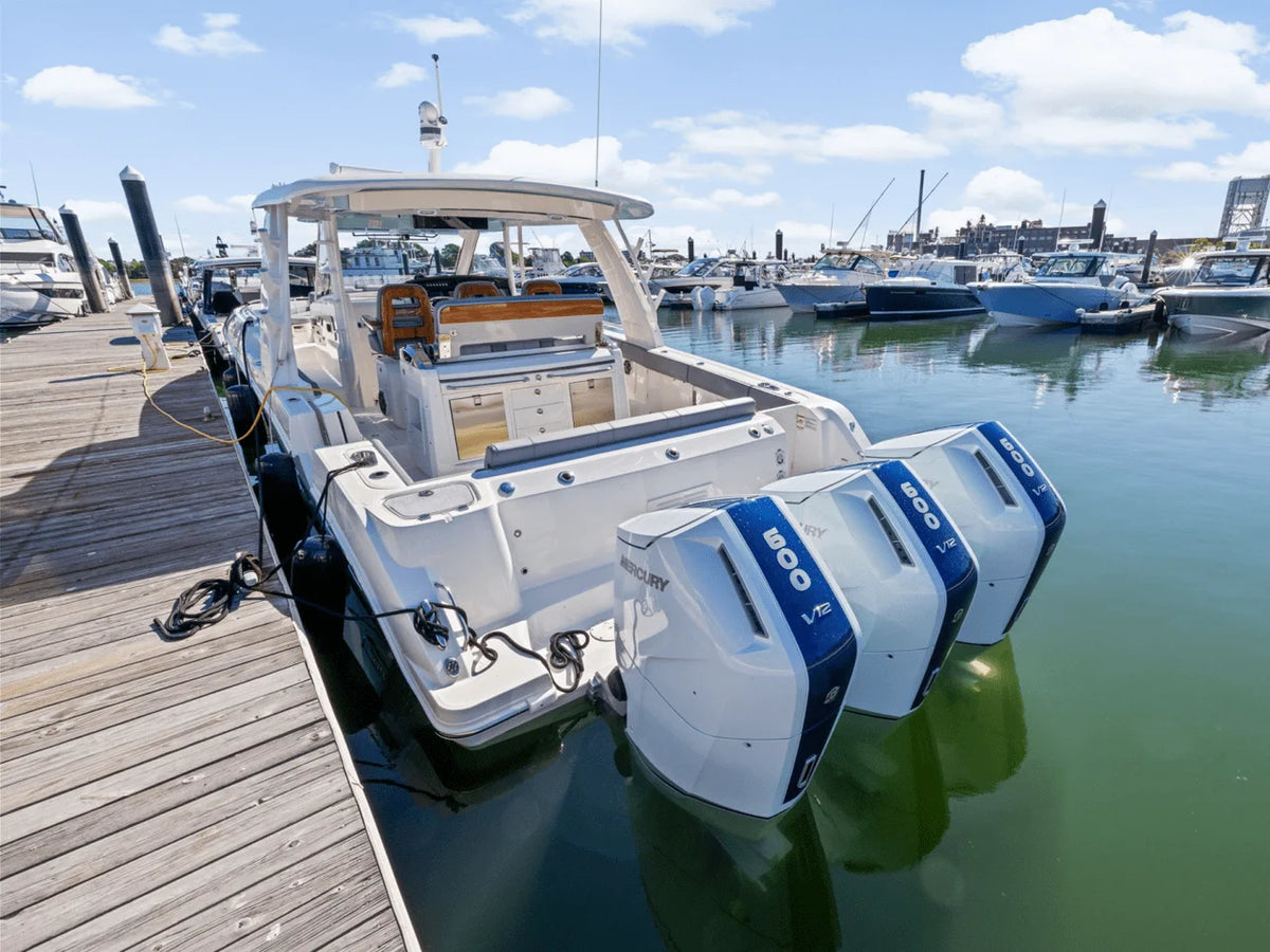 2026 Boston Whaler 420 Outrage 42.0 feet, Quincy, MA #8