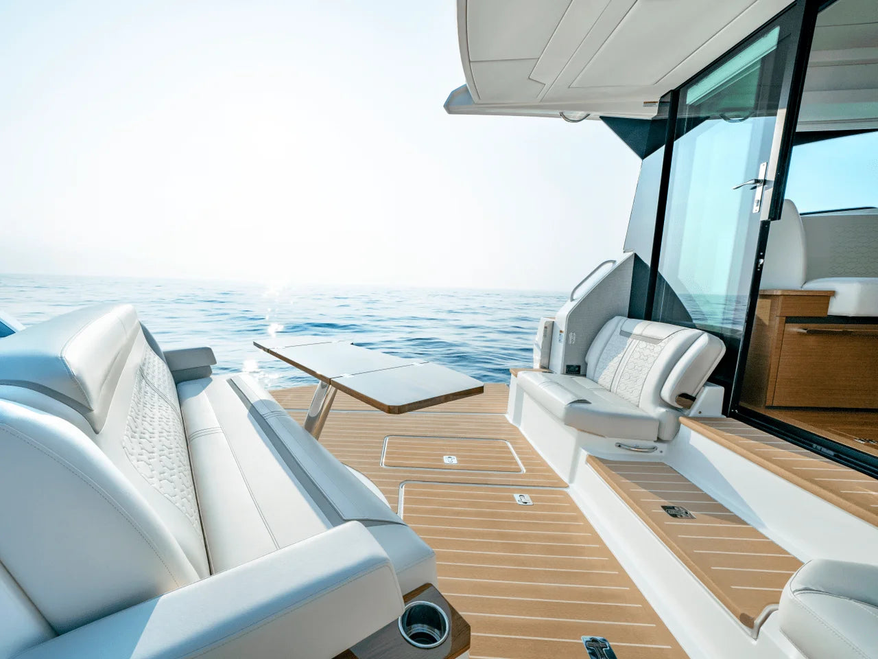 2025 Tiara Yachts LE 48 48.0 feet, Inuvik, Northwest Territories #7
