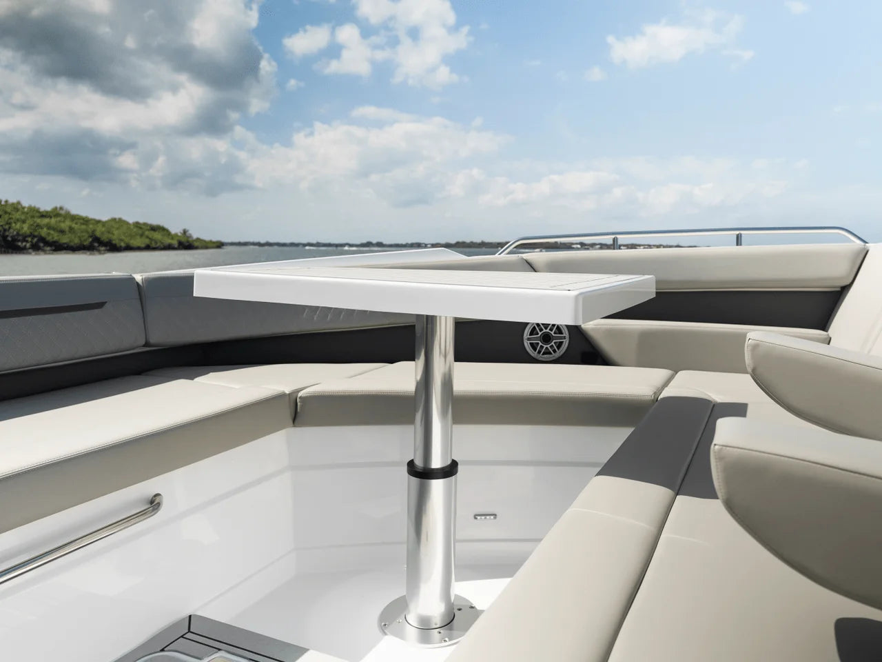 2026 Cruisers Yachts 50 GLS 50.0 feet, Inuvik, Northwest Territories #83