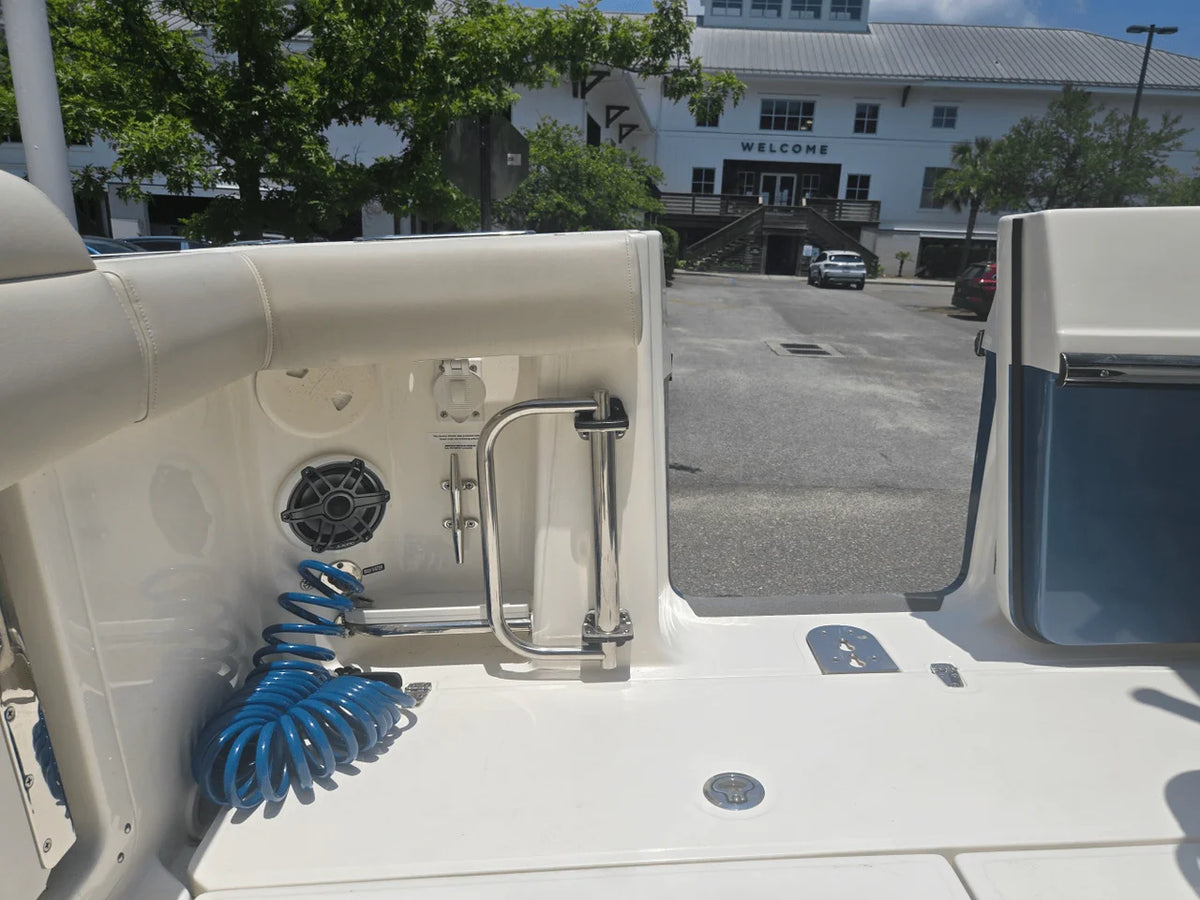 2024 Boston Whaler 280 OUTRAGE 28.0 feet, Charleston, SC #12