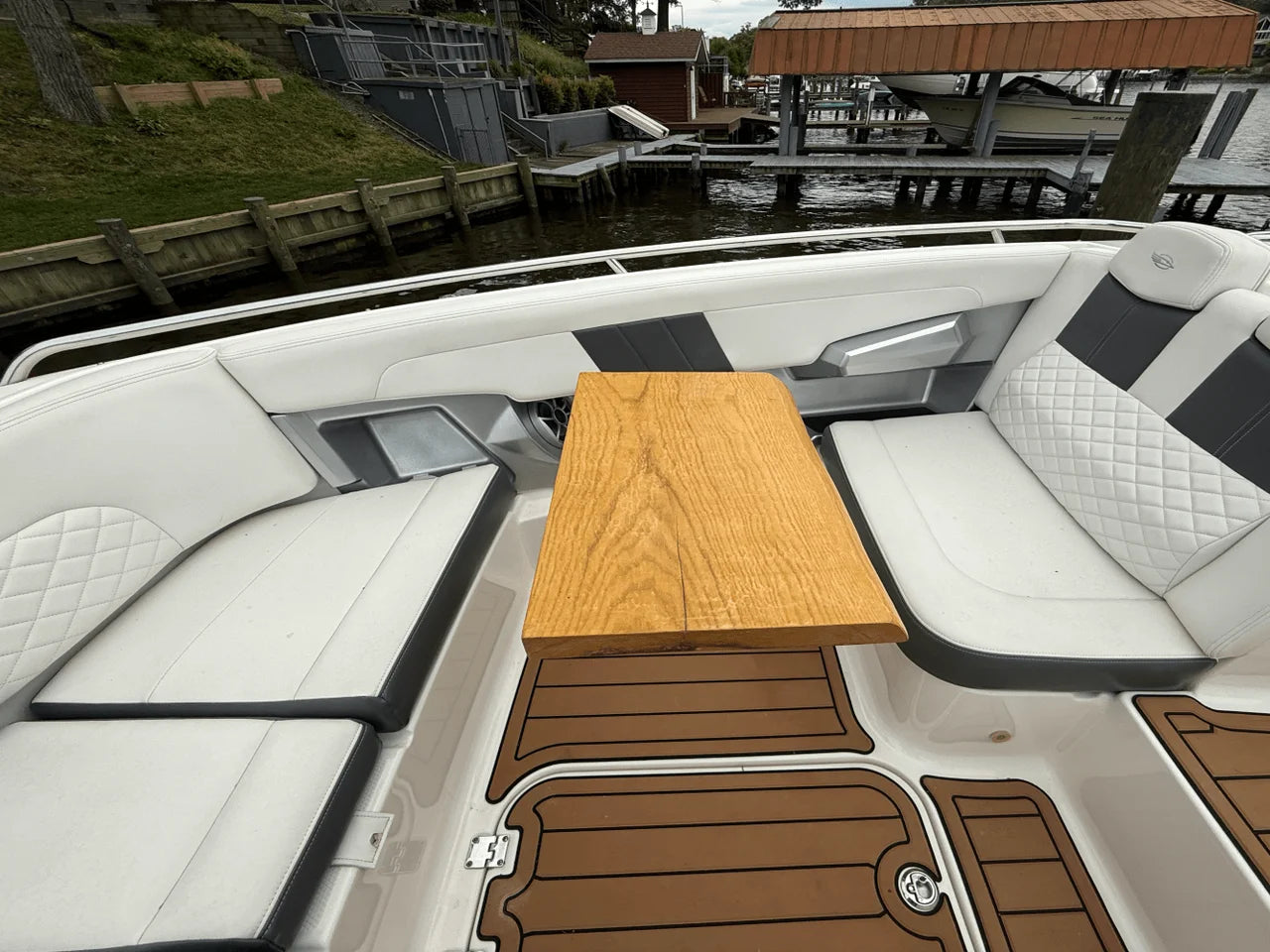 2015 Chaparral 327 SSX 32.0 feet, Grasonville, Maryland #28