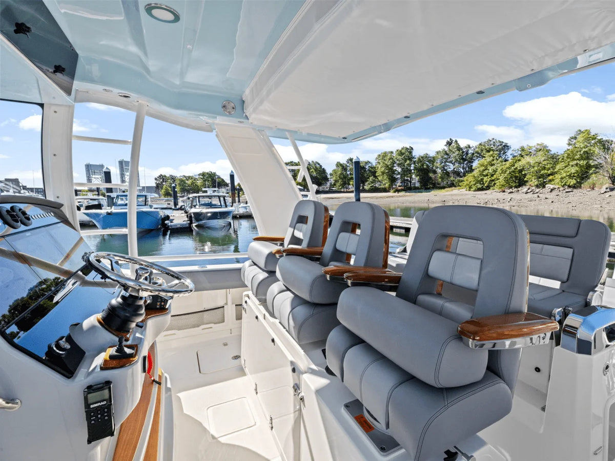 2026 Boston Whaler 420 Outrage 42.0 feet, Quincy, MA #23