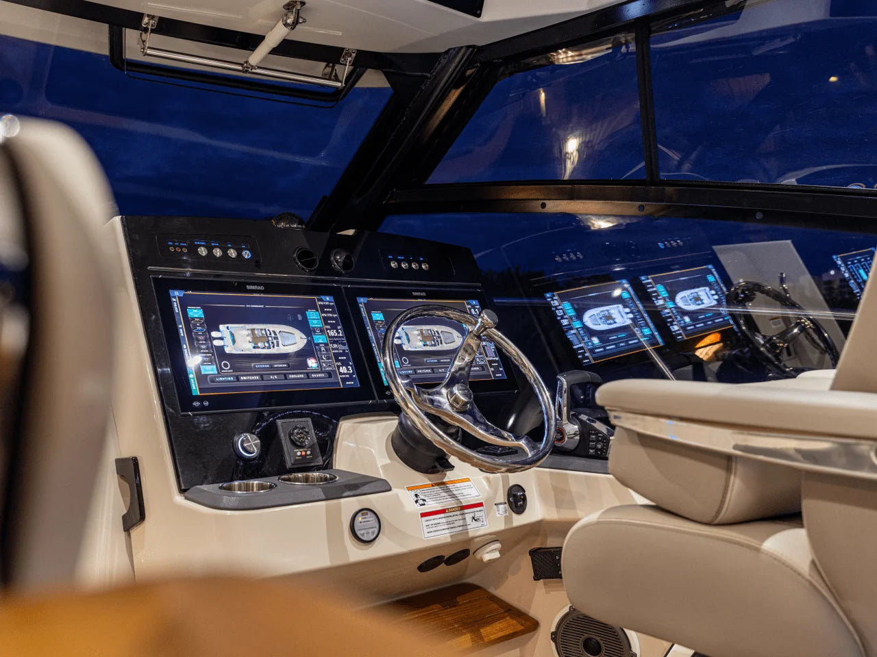 2026 Boston Whaler 365 Conquest 36.0 feet, Inuvik, Northwest Territories #27