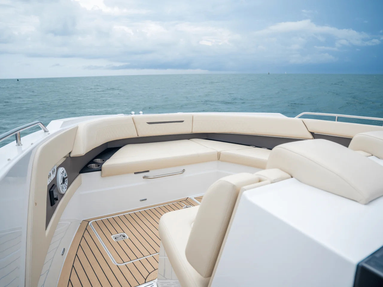 2026 Cruisers Yachts 50GLS OB 50.0 feet, Wrightsville Beach, North Carolina #57
