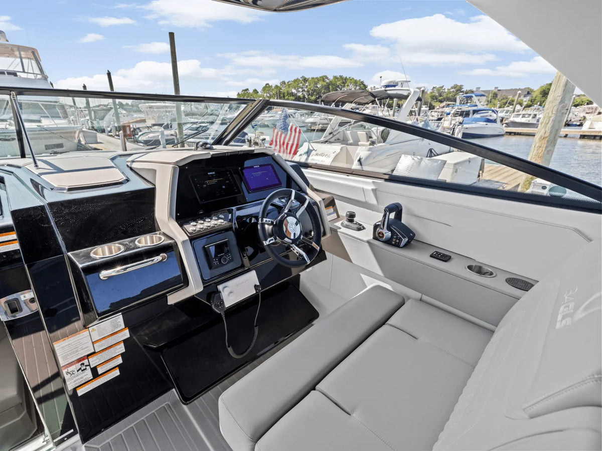 2026 Cruisers Yachts 34 GLS Outboard 34.0 feet, Danvers, Massachusetts #23