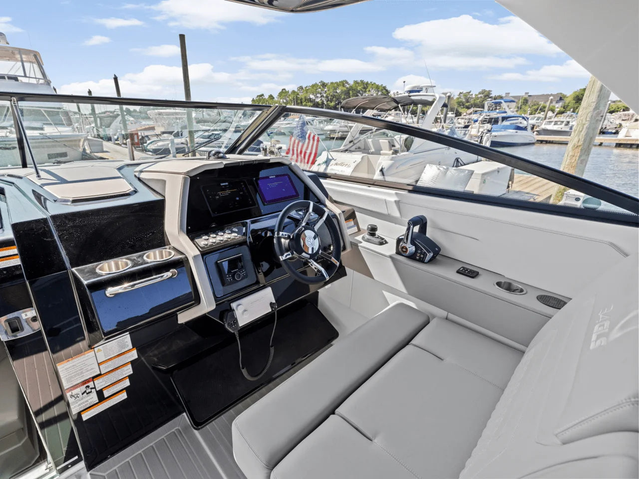 2026 Cruisers Yachts 34 GLS Outboard 34.0 feet, Danvers, Massachusetts #23