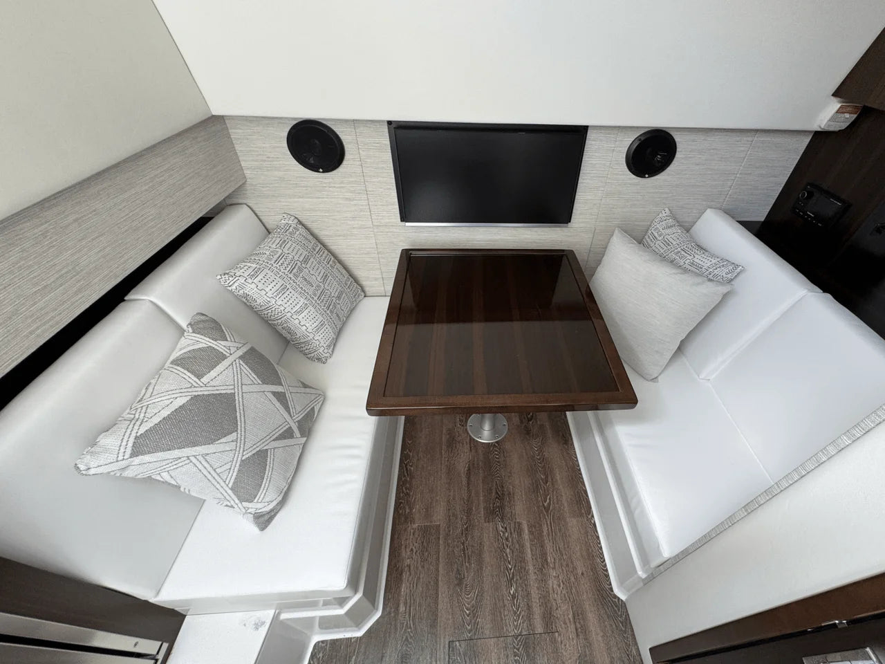 2026 Cruisers Yachts 34 GLS 34.0 feet, Excelsior, Minnesota #44