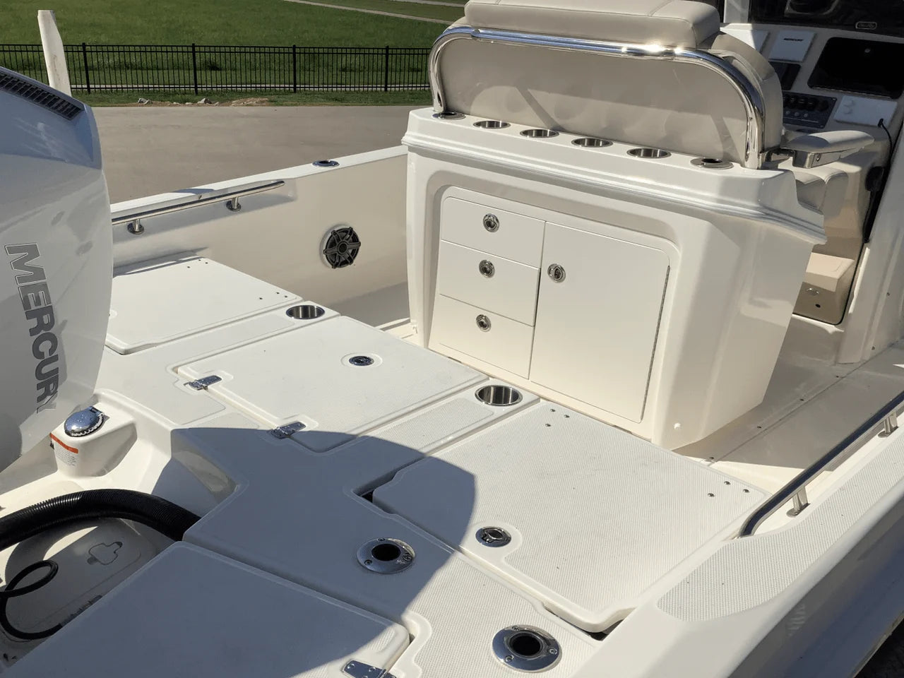2026 Boston Whaler 250 Dauntless 25.0 feet, Monkey Island, OK #11