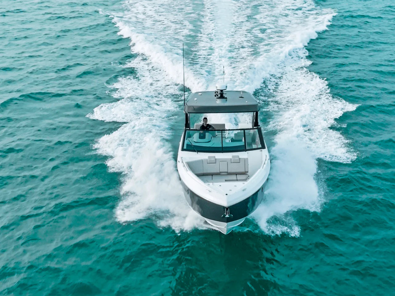 2026 Cruisers Yachts 34 GLS Outboard 35.0 feet, Inuvik, Northwest Territories #54