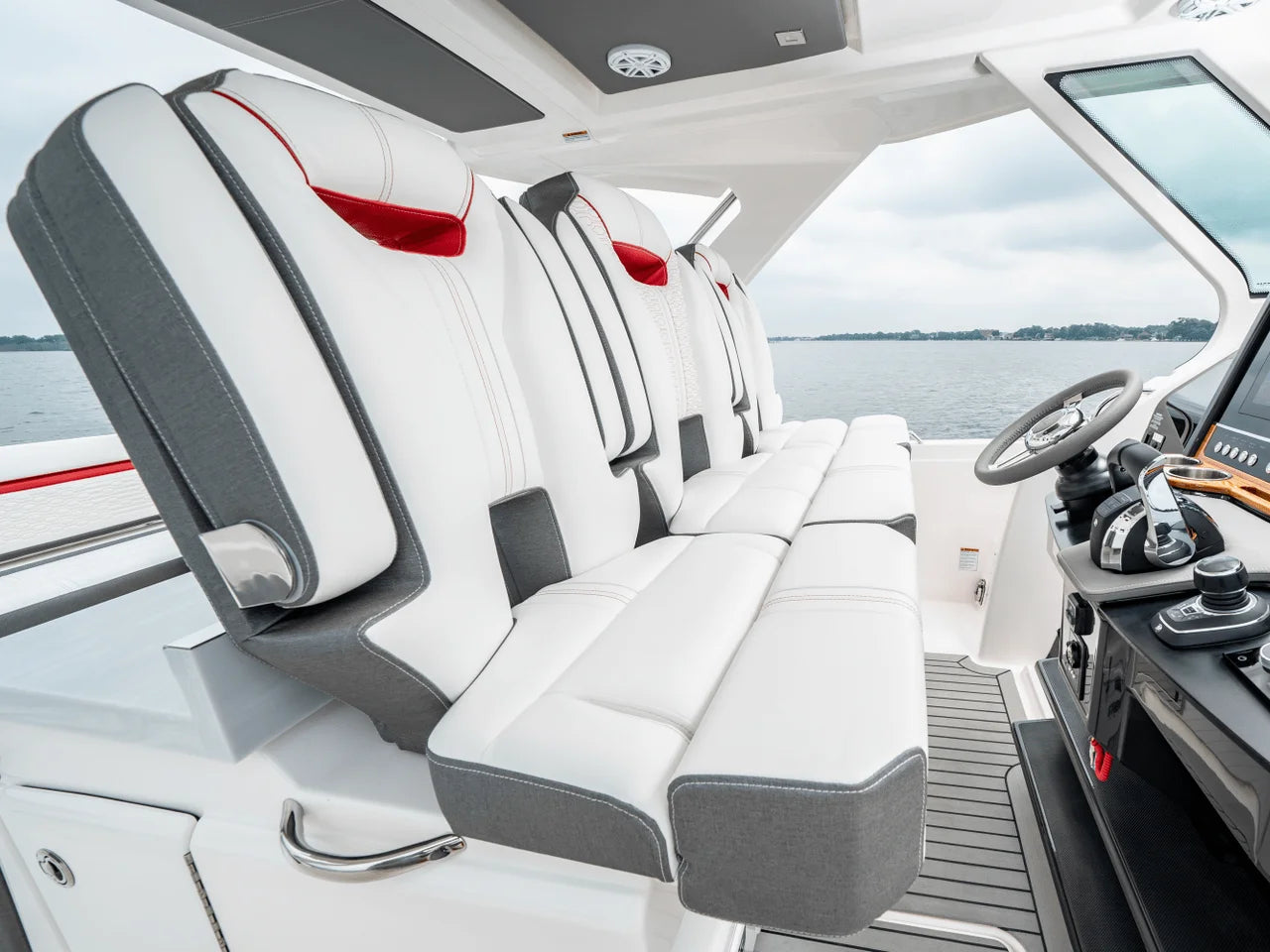 2025 Tiara Yachts LS 34 34.0 feet, Inuvik, Northwest Territories #58