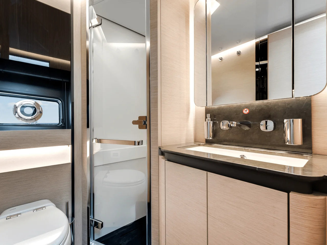 2024 Azimut S8 80.0 feet, Miami, FL #38