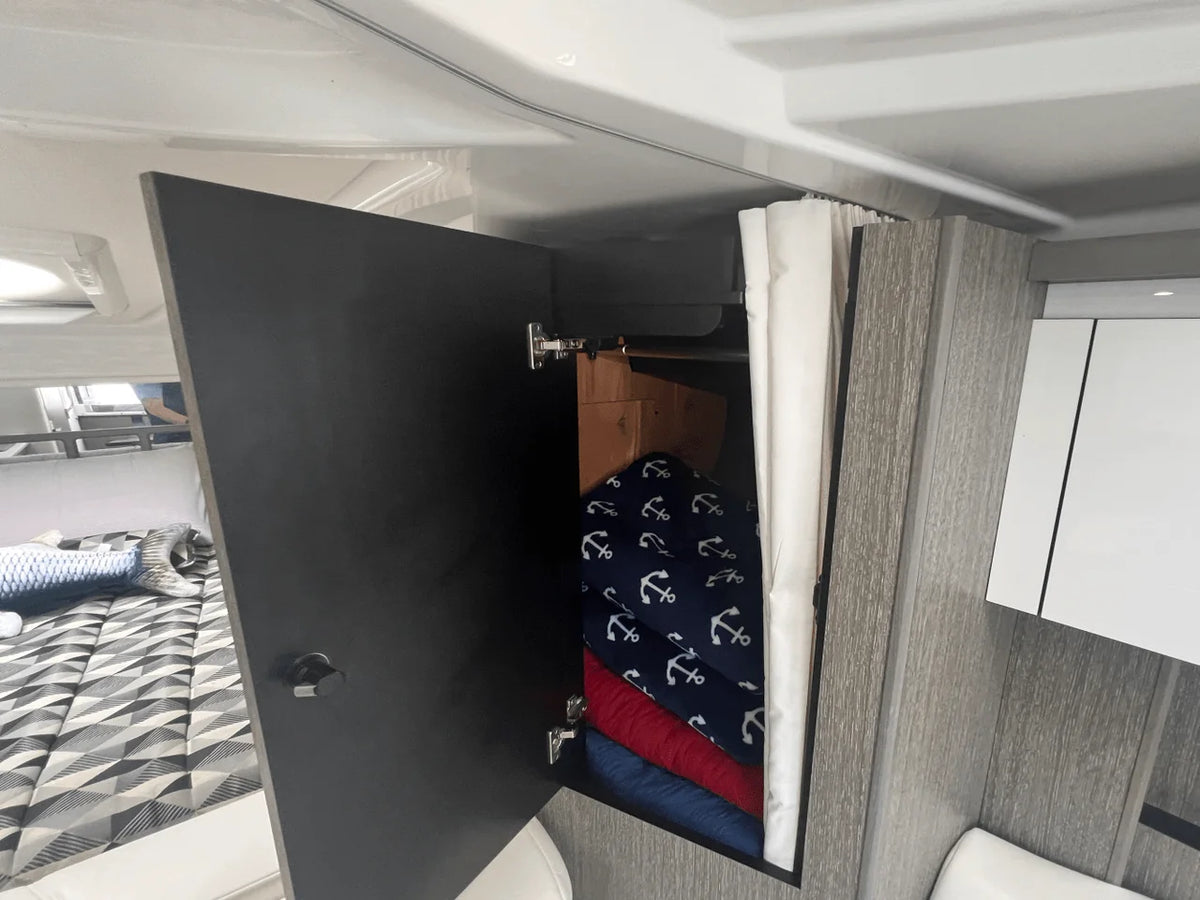 2021 Monterey 335 SPORT YACHT 33.0 feet, Wakefield, RI #40