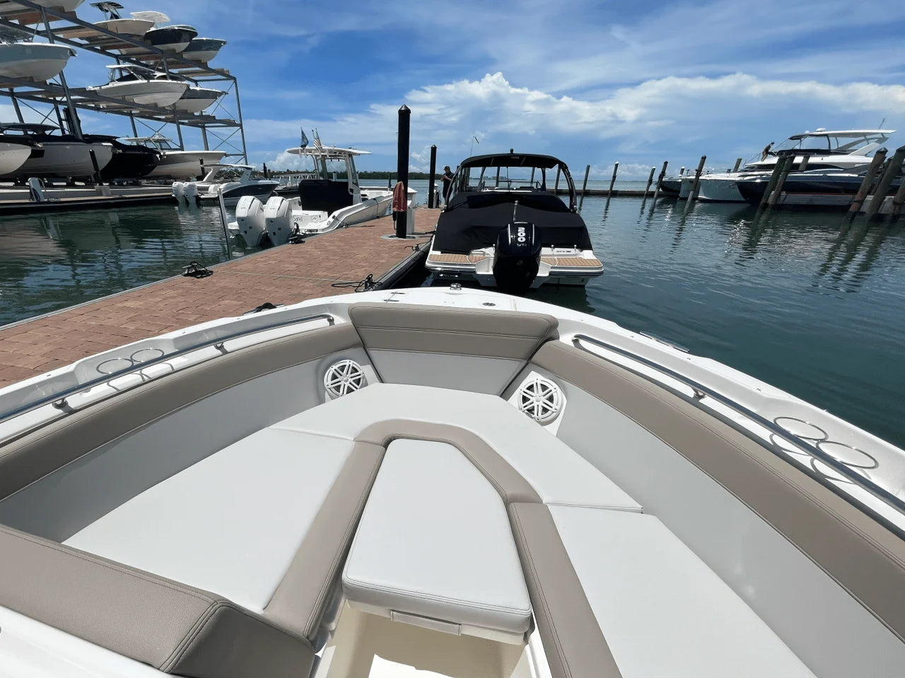 2025 Boston Whaler 210 Vantage 21.0 feet, Sarasota, Florida #28