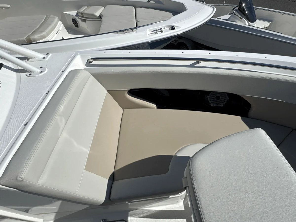 2026 Boston Whaler 240 Vantage 24.0 feet, Huntington, NY #30