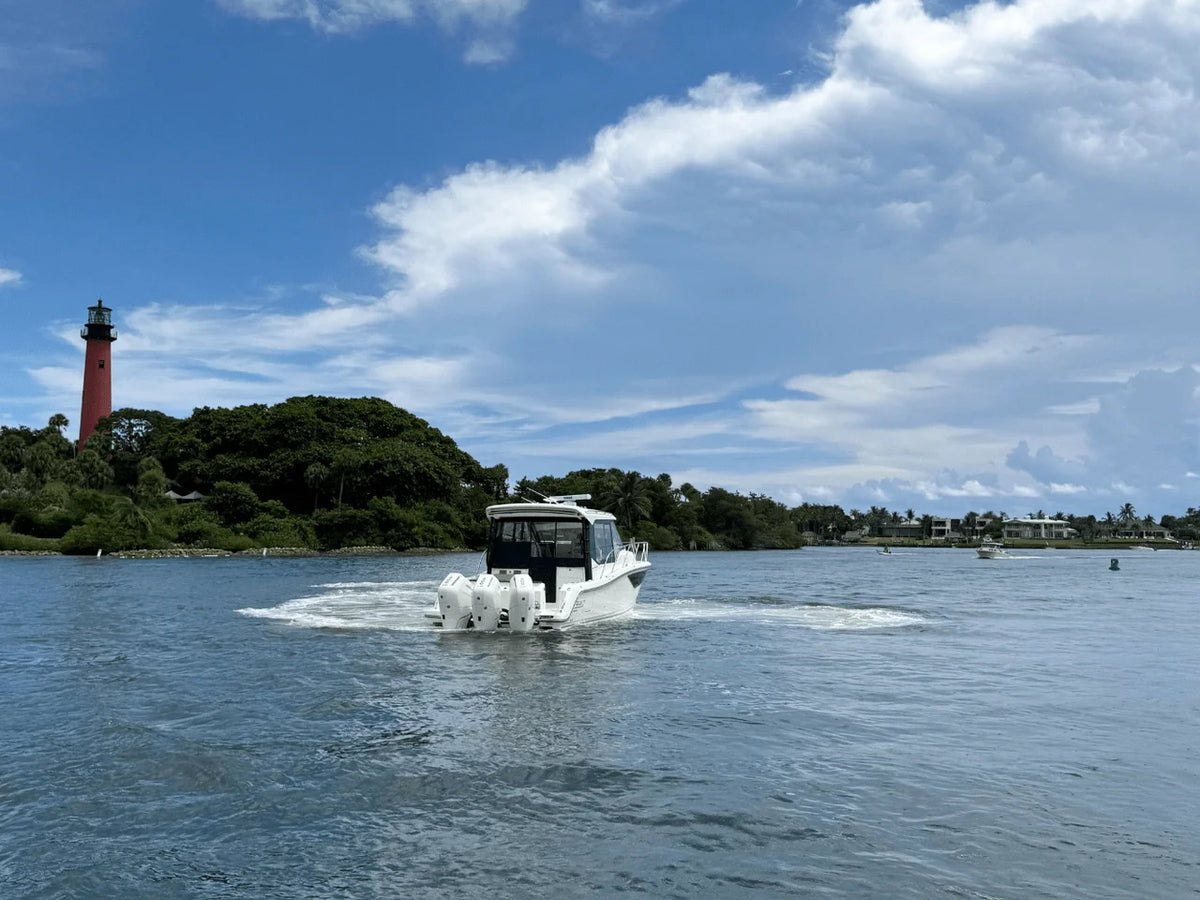 2026 Boston Whaler 365 Conquest 36.0 feet, Jupiter, Florida #5
