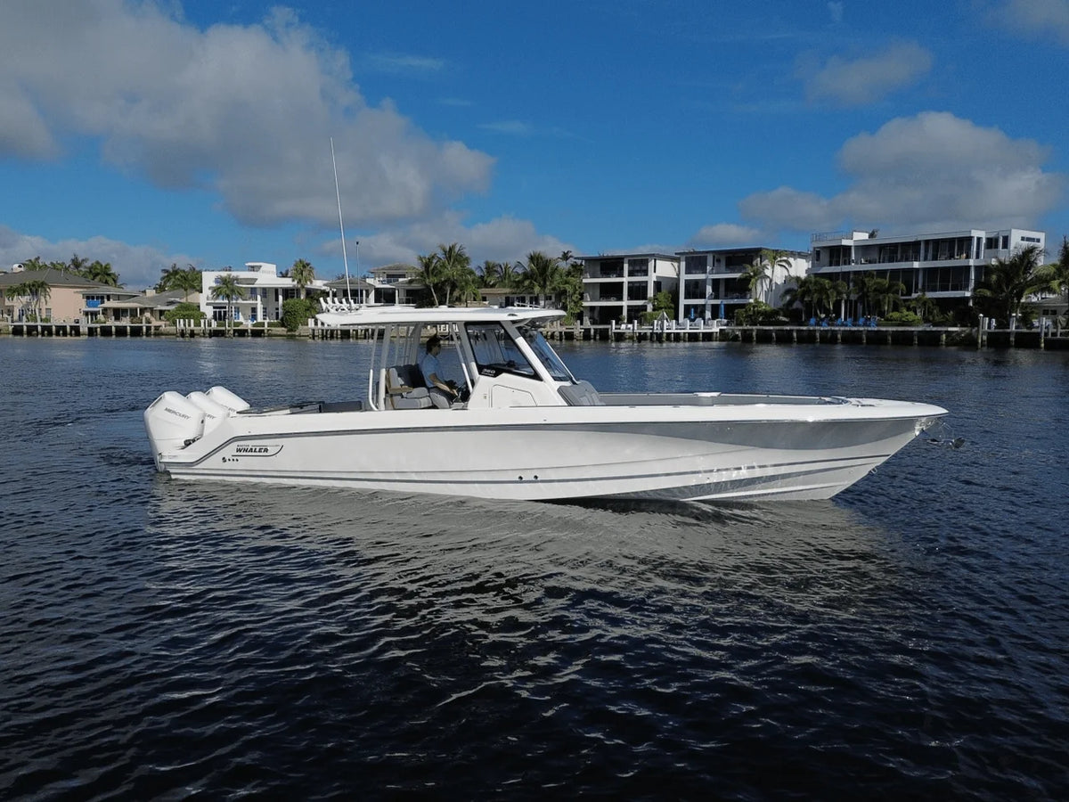 2026 Boston Whaler 360 Outrage 36.0 feet, Pompano Beach, Florida #2