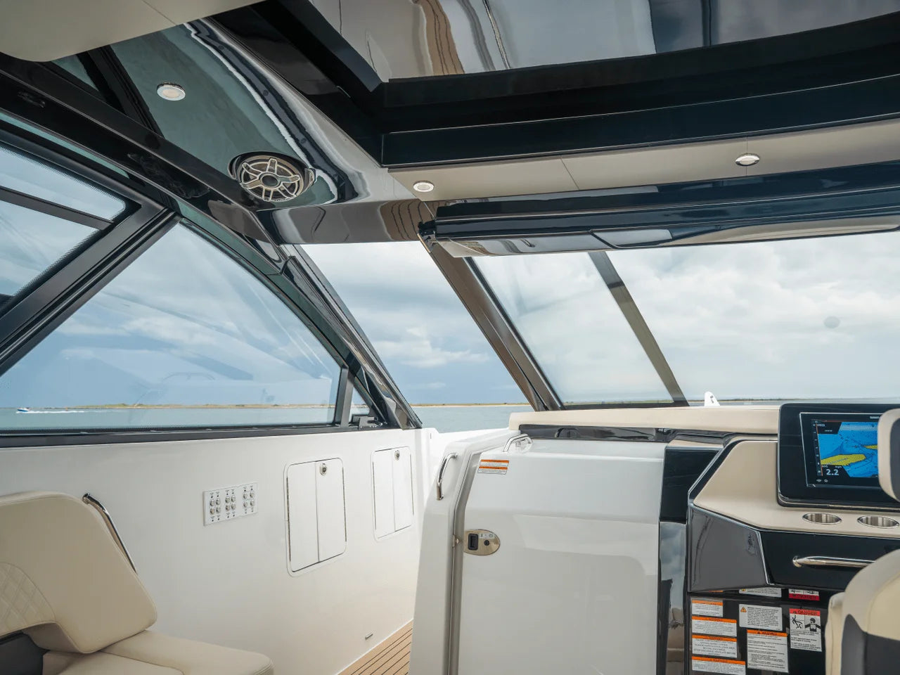2026 Cruisers Yachts 50GLS OB 50.0 feet, Wrightsville Beach, North Carolina #33