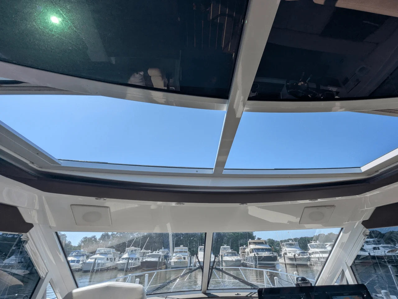2013 Cruisers Yachts 48 CANTIUS 48.0 feet, Baltimore, MD #32
