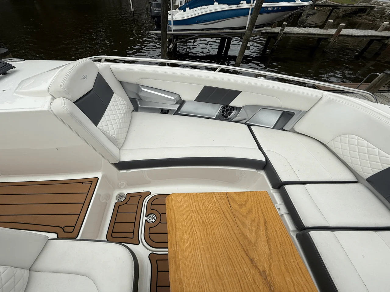 2015 Chaparral 327 SSX 32.0 feet, Grasonville, Maryland #29