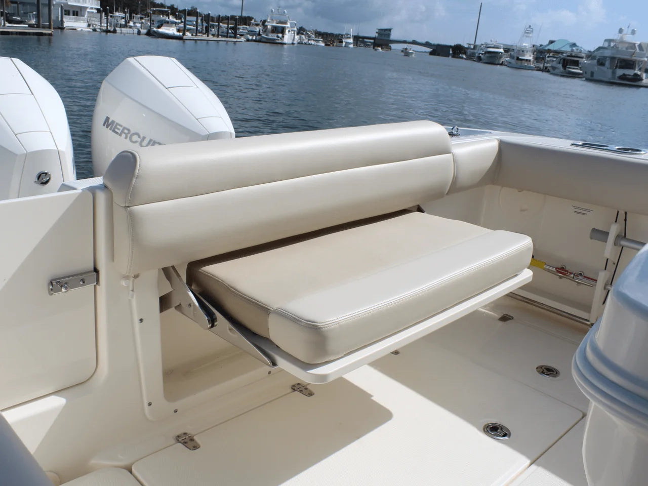 2024 Boston Whaler 250 OUTRAGE 25.0 feet, Wrightsville Beach, North Carolina #30