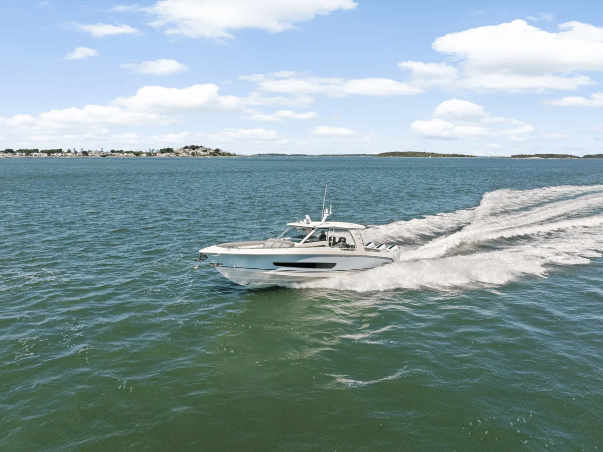 2026 Boston Whaler 420 Outrage 42.0 feet, Quincy, MA #70