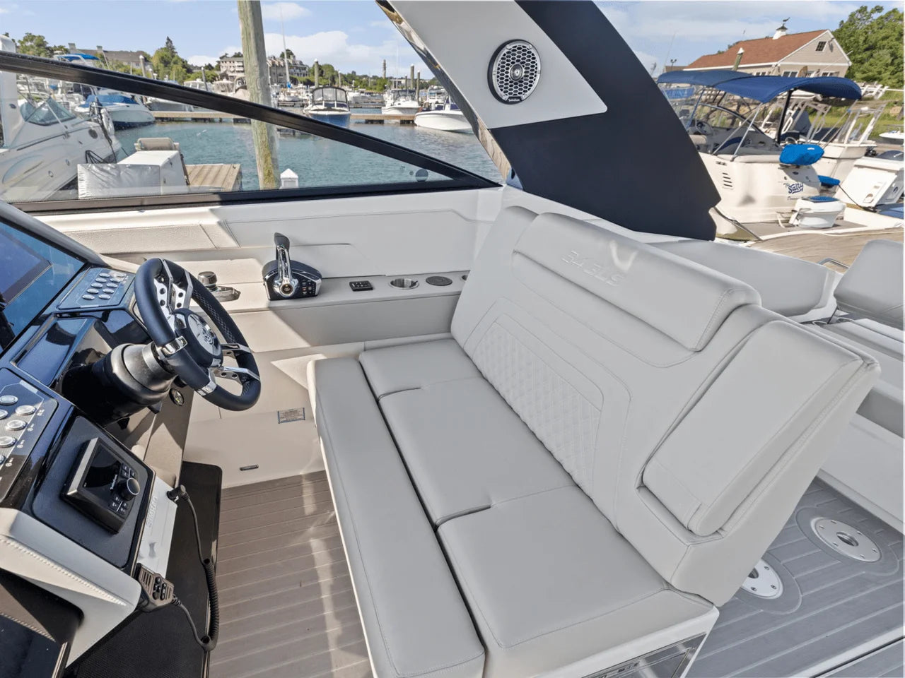 2026 Cruisers Yachts 34 GLS Outboard 34.0 feet, Danvers, Massachusetts #20