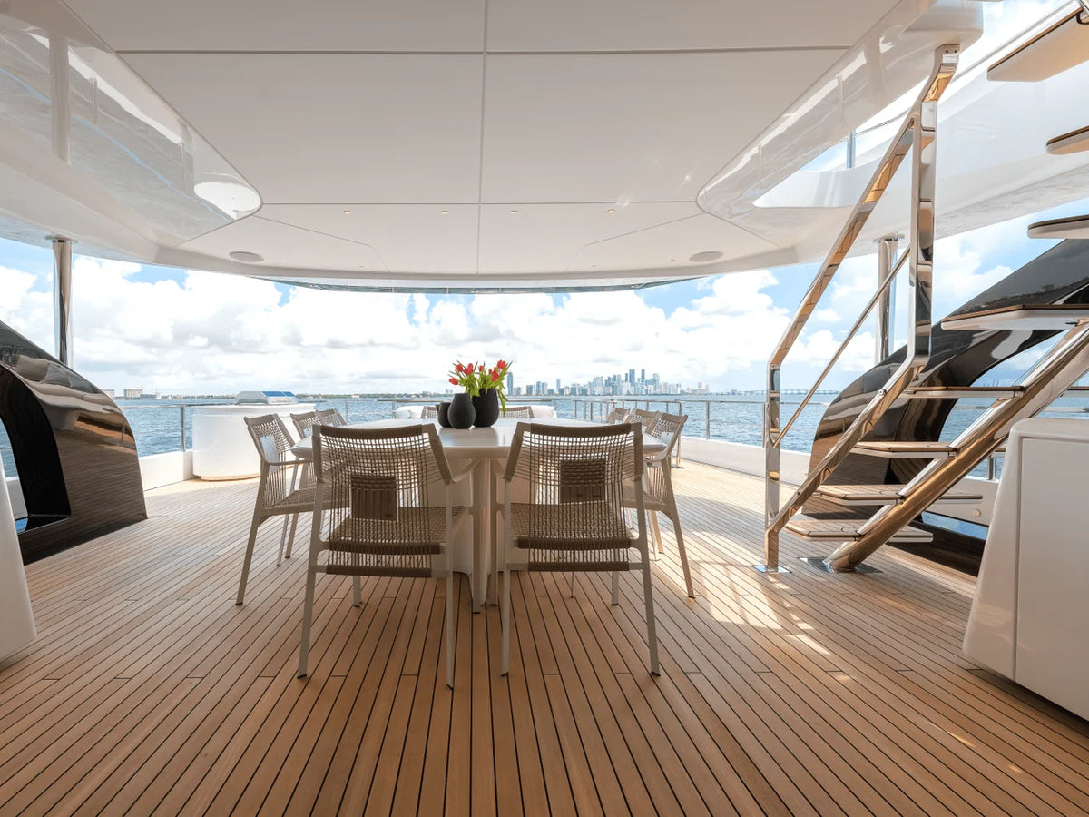 2027 Azimut Grande 36M 115.0 feet, Inuvik, Northwest Territories #69