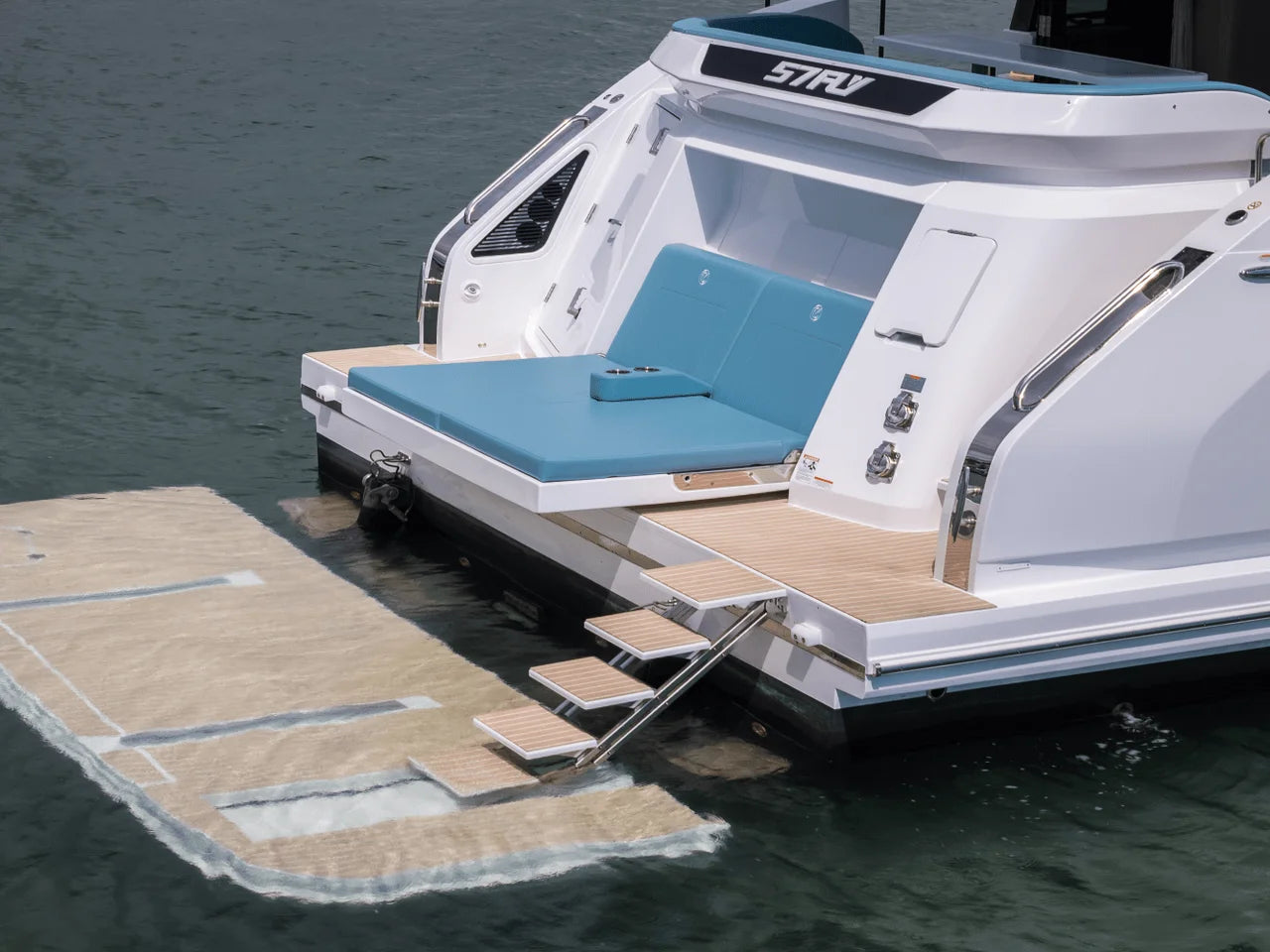 2026 Cruisers Yachts 57 FLY 57.0 feet, Jupiter, Florida #5