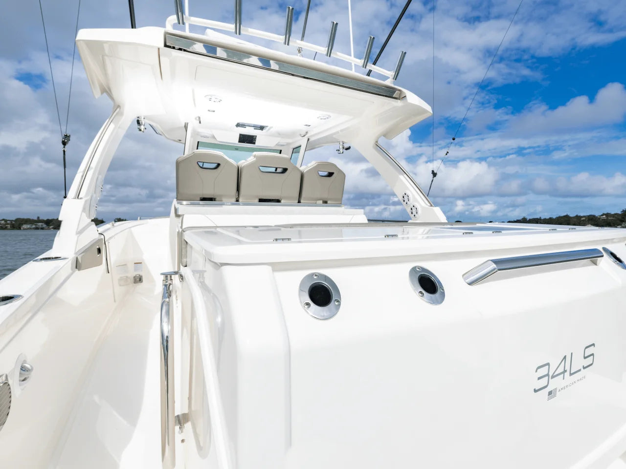 2025 Tiara Yachts LS 34 34.0 feet, Inuvik, Northwest Territories #26