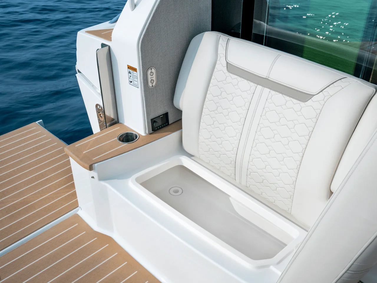 2025 Tiara Yachts LE 48 48.0 feet, Inuvik, Northwest Territories #8