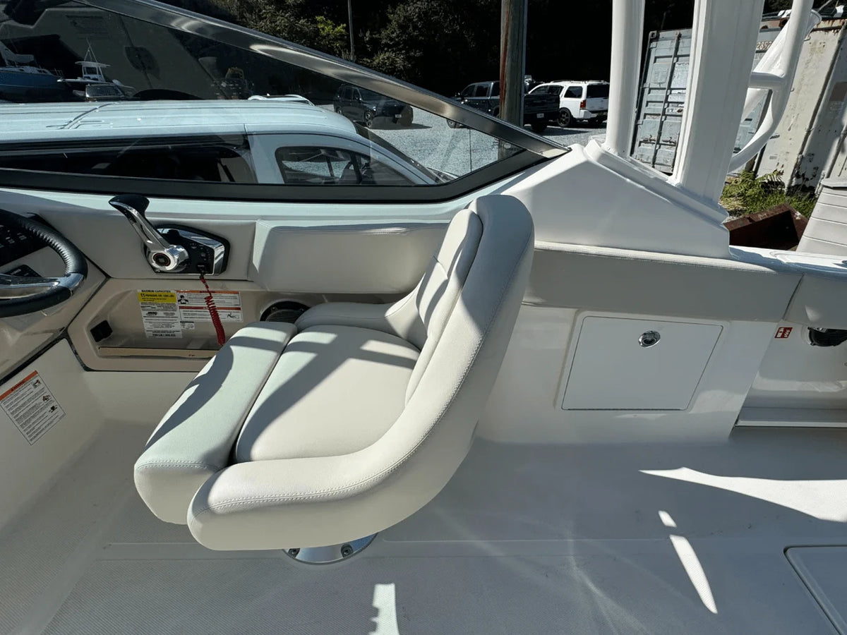 2026 Boston Whaler 240 Vantage 24.0 feet, Huntington, NY #13