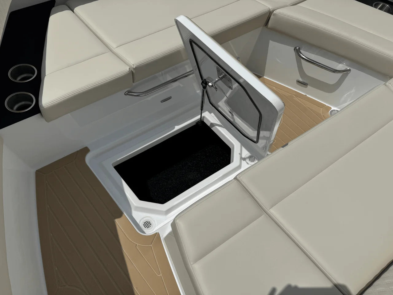 2026 Cruisers Yachts 34 GLS 34.0 feet, Excelsior, Minnesota #55