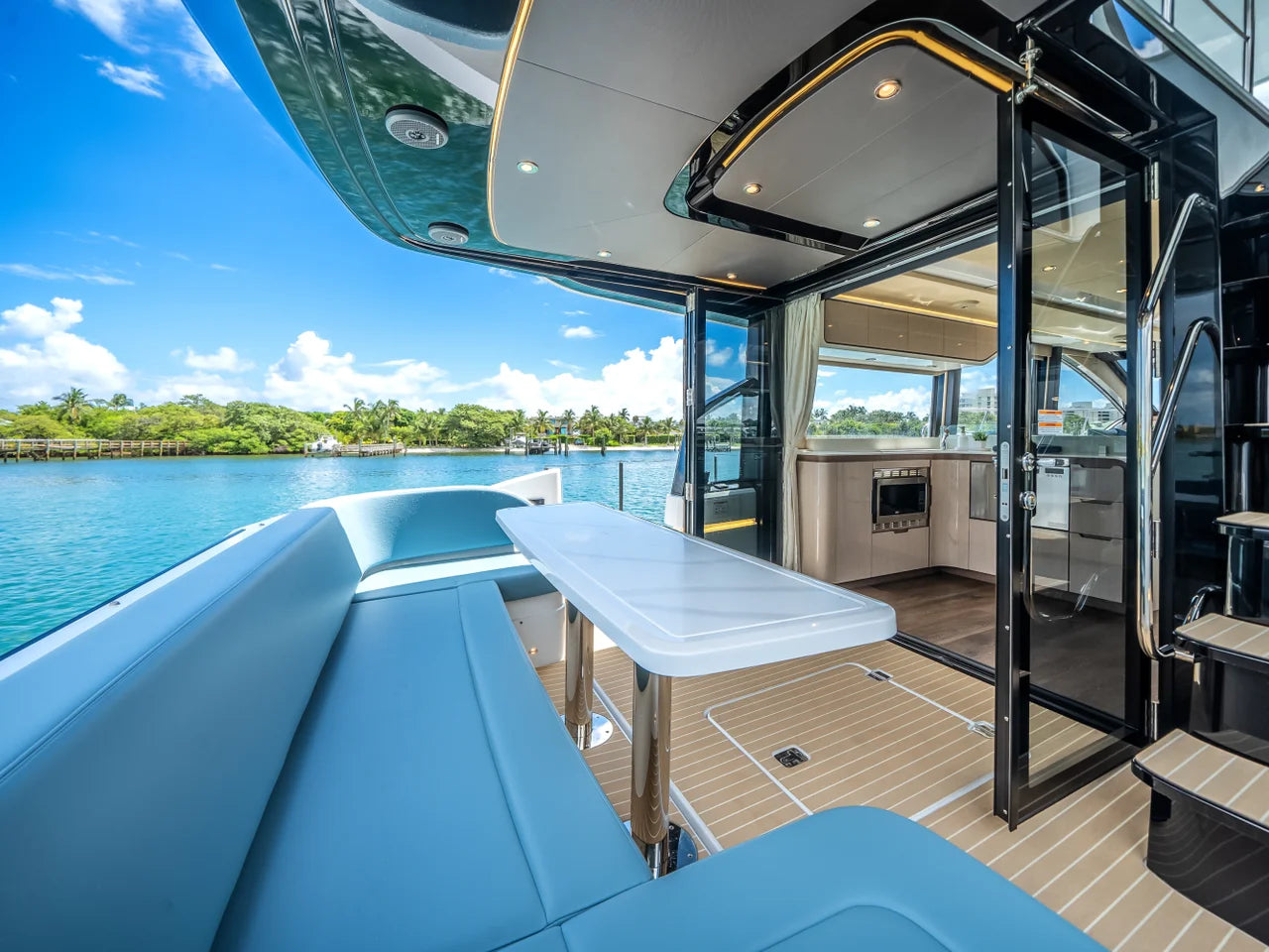 2026 Cruisers Yachts 57 FLY 57.0 feet, Jupiter, Florida #19