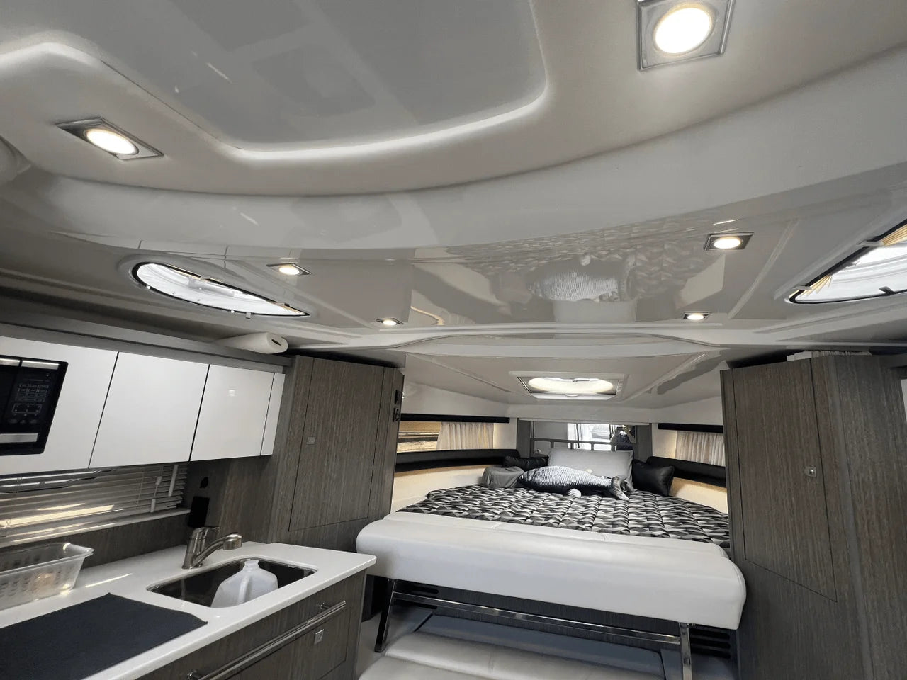 2021 Monterey 335 SPORT YACHT 33.0 feet, Wakefield, RI #44