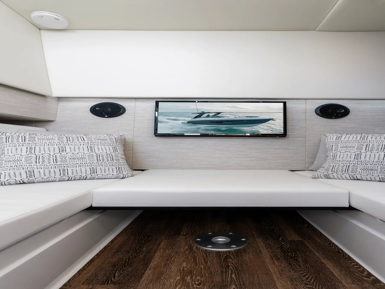 2026 Cruisers Yachts 34 GLS Outboard 35.0 feet, Inuvik, Northwest Territories #9