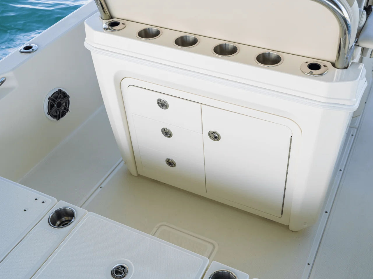 2027 Boston Whaler 250 Dauntless 25.0 feet, Naples, Florida #46