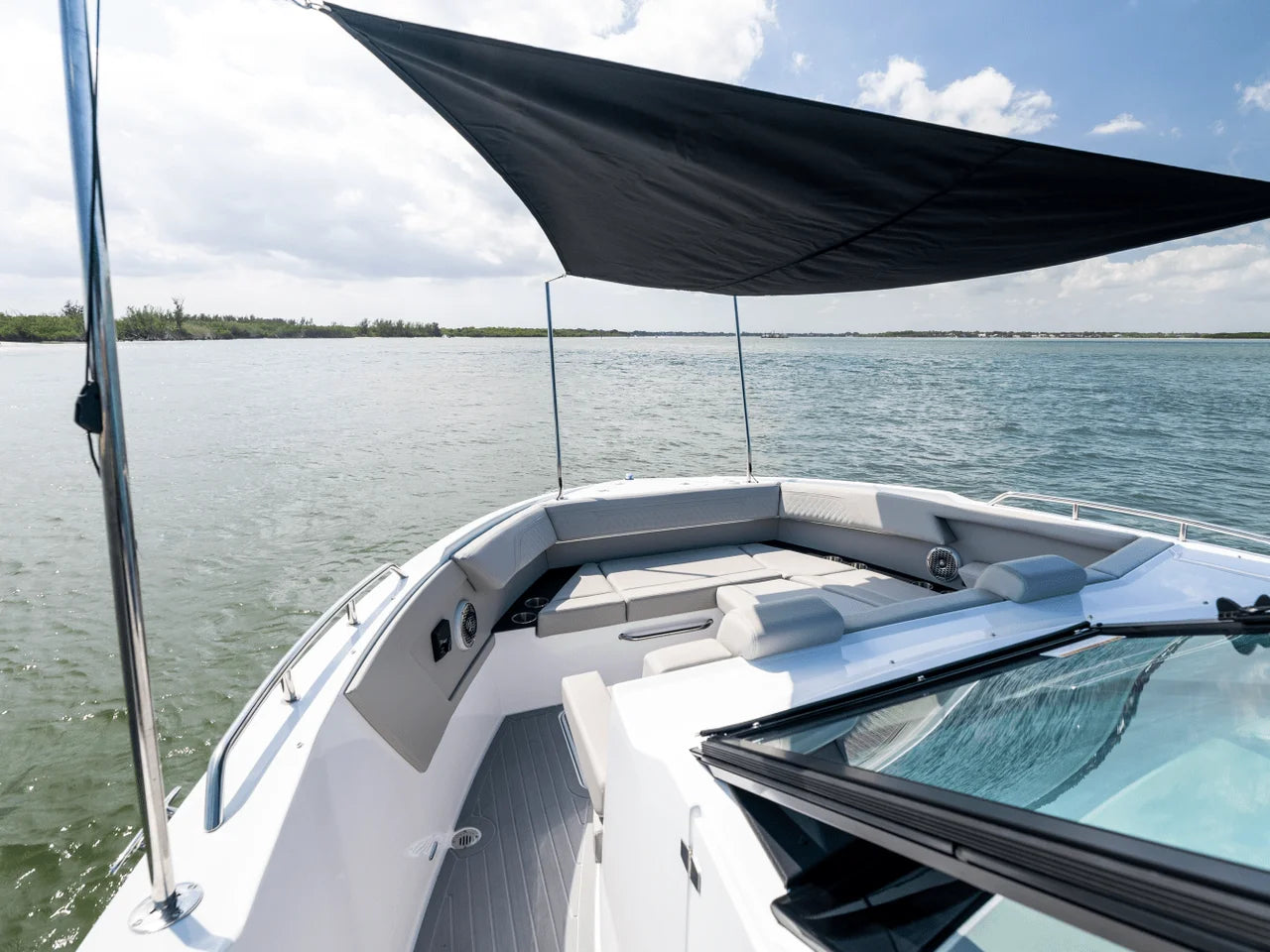 2026 Cruisers Yachts 34 GLS Outboard 35.0 feet, Inuvik, Northwest Territories #18