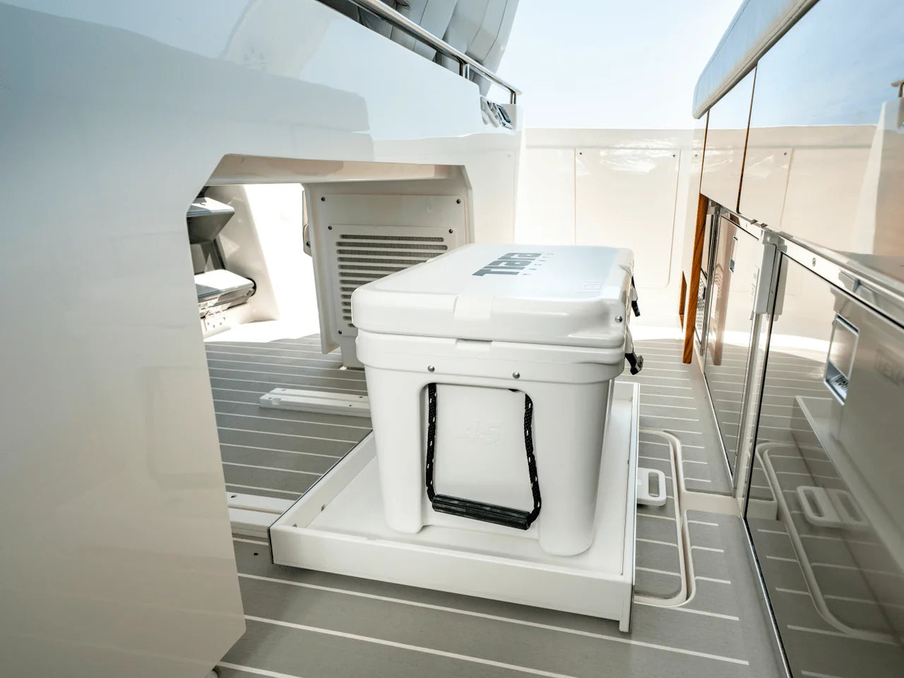 2025 Tiara Yachts LS 43 43.0 feet, Inuvik, Northwest Territories #58
